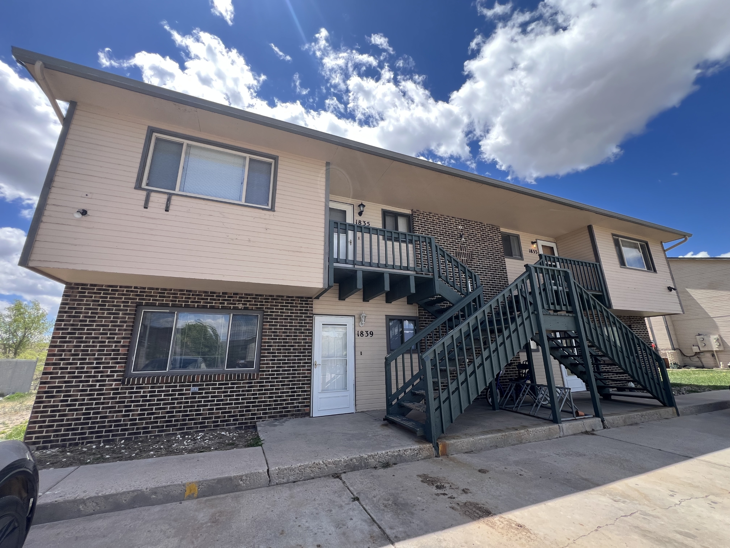 1833 Edgewater Avenue - 1833